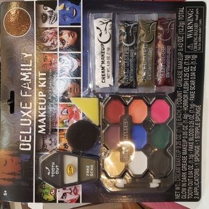 Deluxe Family Halloween Makeup Kit